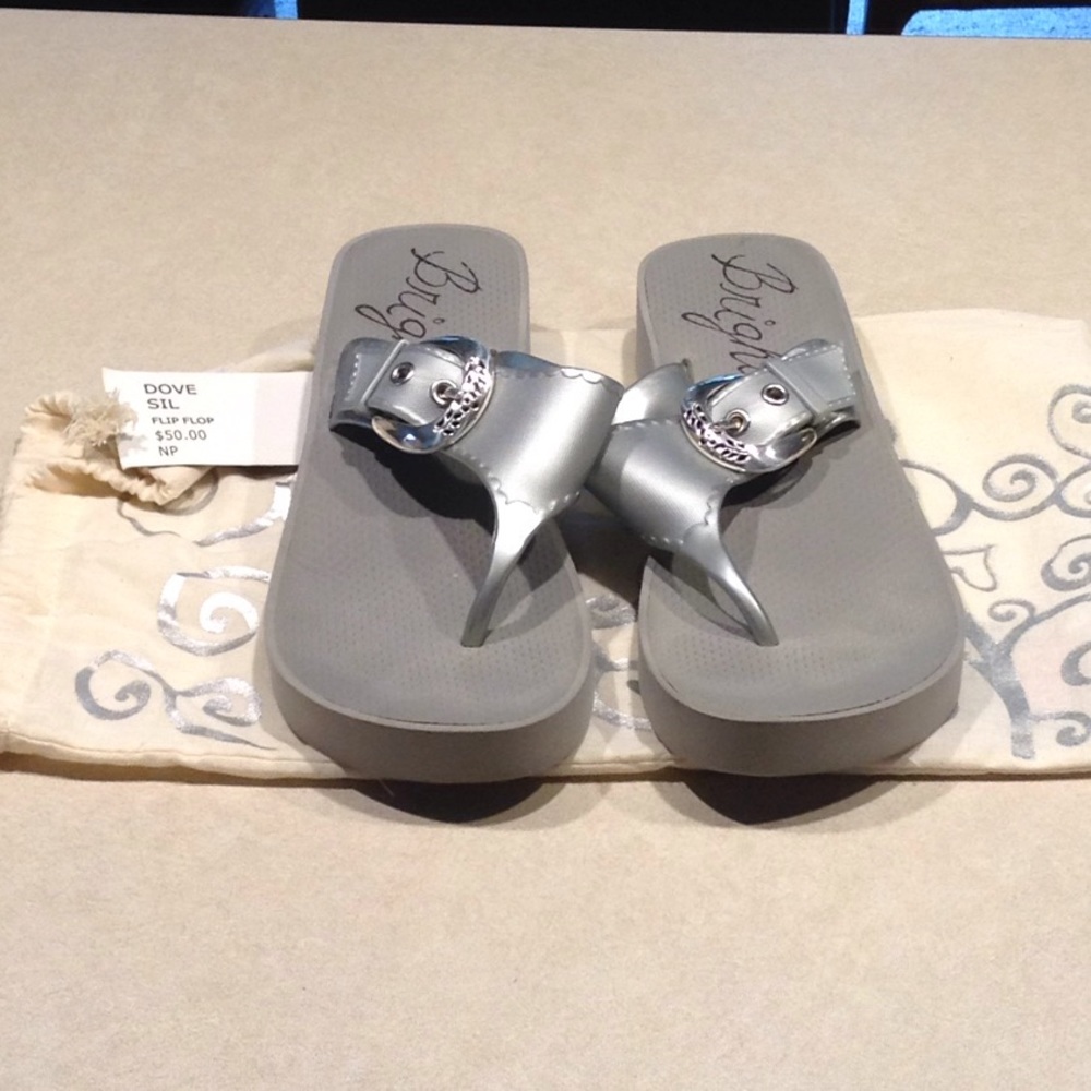 Brighton flip flops size 9